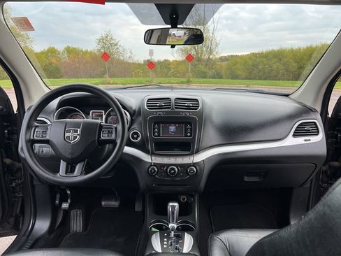 Used 2018 Dodge Journey SE w/ Blacktop Package image 20