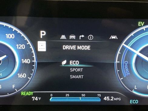 New 2025 Hyundai Elantra SEL image 22