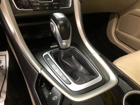 Used 2016 Ford Fusion SE w/ Equipment Group 202A image 15