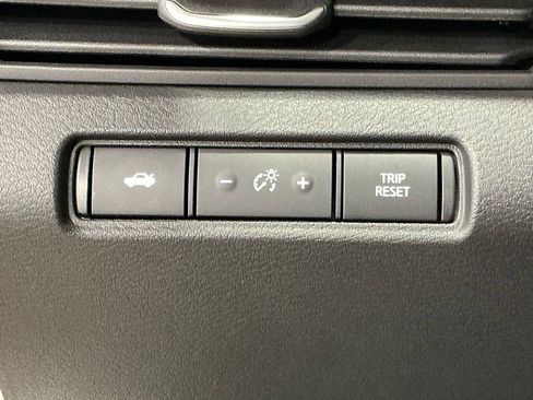 Used 2025 Nissan Altima 2.5 S image 14