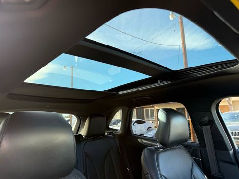 Used 2019 Lincoln MKC Reserve image 30