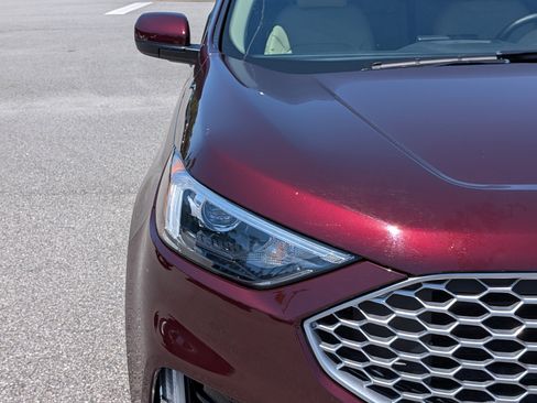 Used 2024 Ford Edge SEL w/ Convenience Package AWD/4WD image 9
