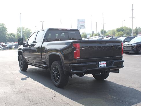 New 2026 Chevrolet Silverado 2500 High Country w/ Midnight Edition AWD/4WD image 5