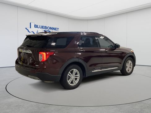 Used 2020 Ford Explorer XLT w/ Equipment Group 202A RWD image 5