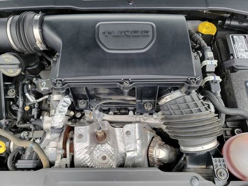 Certified 2024 Jeep Compass Limited image 40