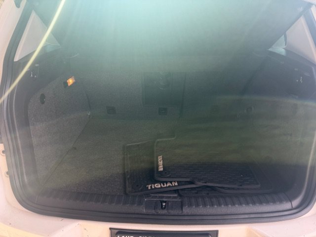 Used 2010 Volkswagen Tiguan SE FWD image 16