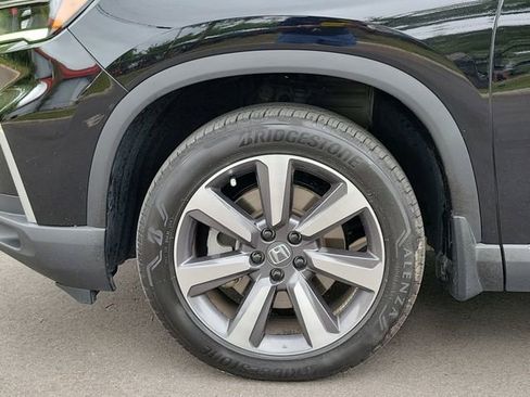 Used 2025 Honda Pilot Elite image 7