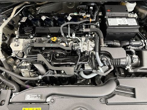 Used 2025 Toyota Corolla LE FWD image 30