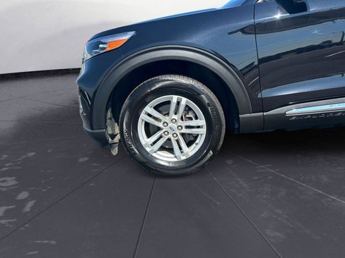 Used 2023 Ford Explorer XLT w/ Class IV Trailer Tow Package image 14