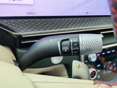 Used 2025 Genesis GV80 3.5T e-SC image 44