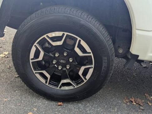 Used 2022 Ford F150 Lightning Pro image 12