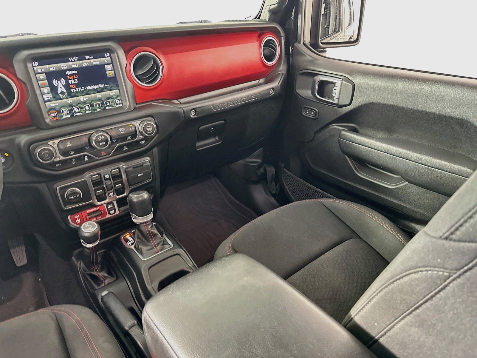 Used 2023 Jeep Wrangler Unlimited Rubicon AWD/4WD image 22