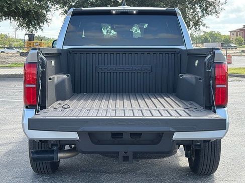 Used 2026 Toyota Tacoma SR5 AWD/4WD image 6