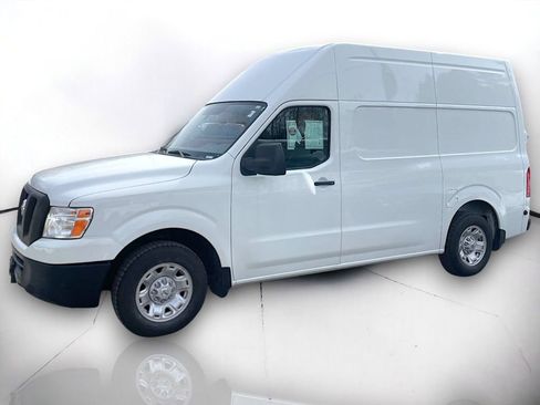 Used 2021 Nissan NV 2500 SV RWD image 2