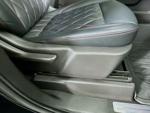 Used 2024 GMC Sierra 1500 Elevation w/ LPO, Elevation Black Package image 24