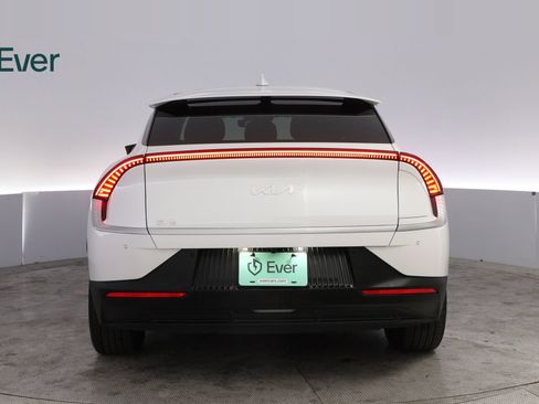 Used 2024 Kia EV6 Light RWD image 15