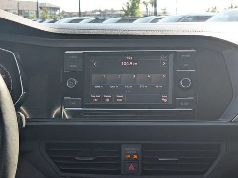 Used 2019 Volkswagen Jetta SE FWD image 16
