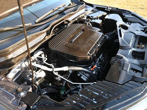 Used 2025 Honda Pilot Touring image 14