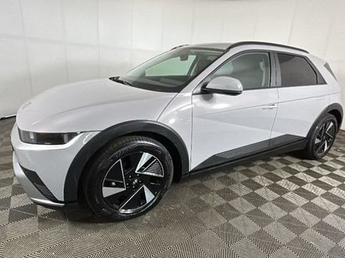 Used 2025 Hyundai Ioniq 5 SEL AWD/4WD image 6