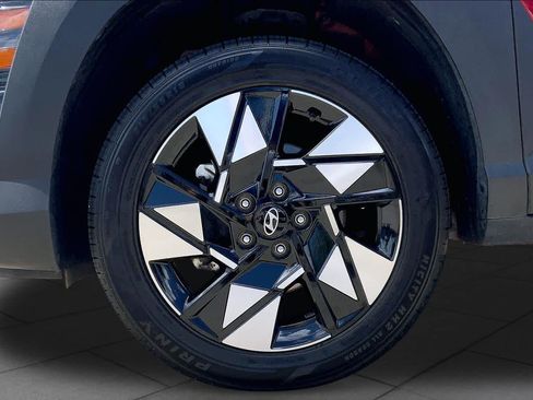 Used 2025 Hyundai Kona SEL AWD/4WD image 11