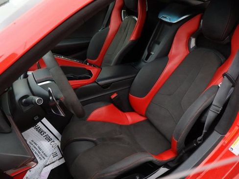 Used 2021 Chevrolet Corvette Stingray Premium Cpe w/ Z51 Performance Package RWD image 38