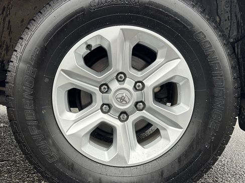 Certified 2022 Toyota 4Runner SR5 Premium w/ Moonroof Package image 27