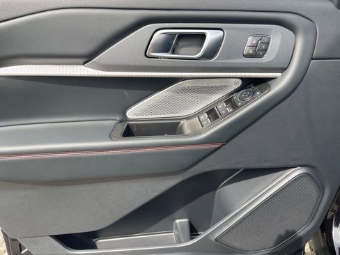 New 2026 Ford Explorer ST image 7