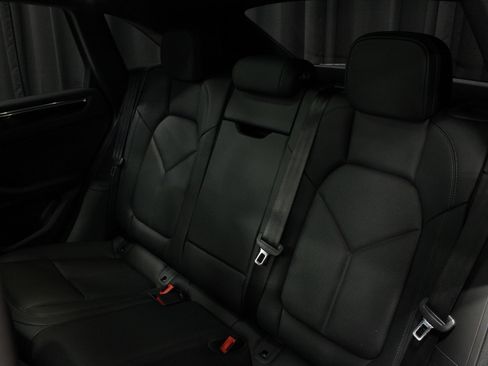 New 2026 Porsche Macan AWD/4WD image 19