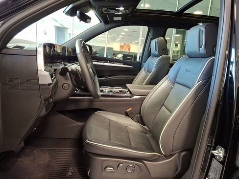 Used 2025 Cadillac Escalade Sport w/ LPO, ONYX Package AWD/4WD image 14
