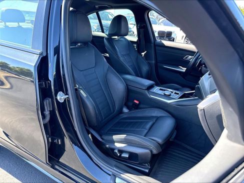 Used 2023 BMW 330i Sedan w/ M Sport Package RWD image 30