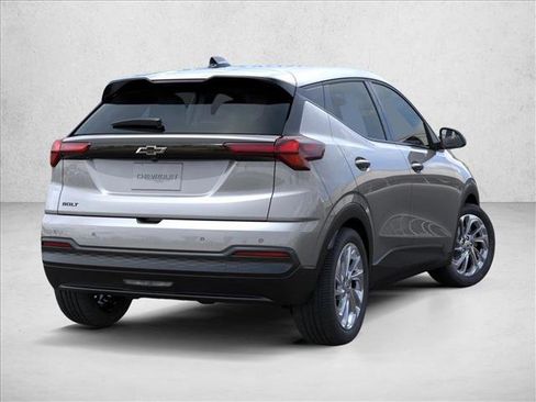 New 2027 Chevrolet Bolt LT FWD image 5