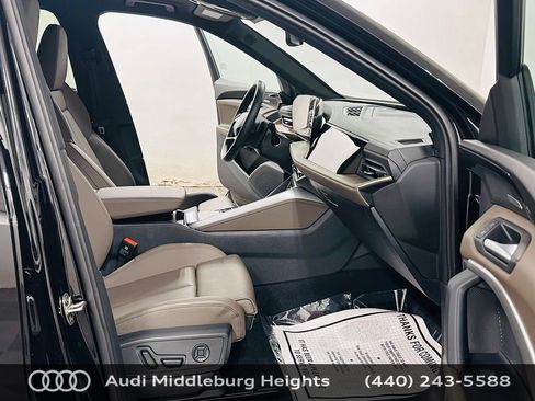 Certified 2025 Audi Q5 Premium w/ Premium Plus AWD/4WD image 9
