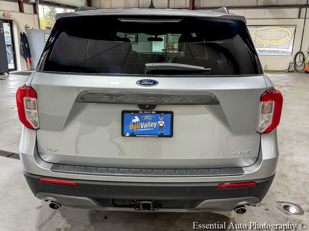 Certified 2024 Ford Explorer XLT w/ Equipment Group 202A AWD/4WD image 6