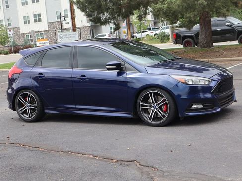 Used 2016 Ford Focus ST FWD image 2