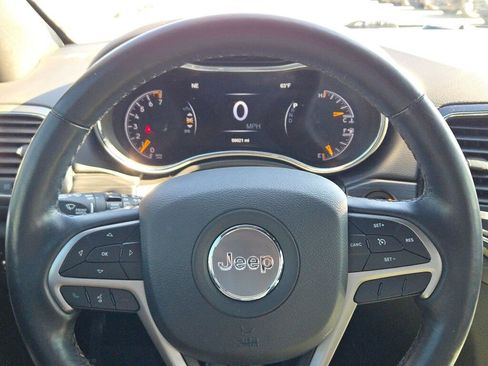 Used 2021 Jeep Grand Cherokee Laredo X image 34