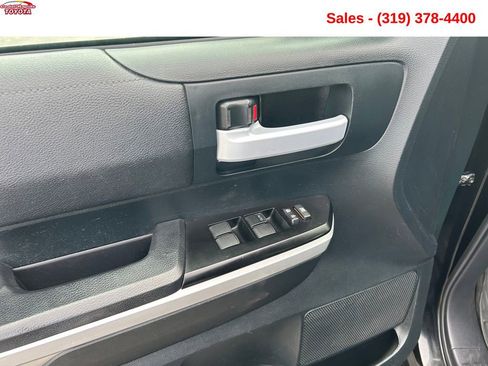 Used 2017 Toyota Tundra SR5 AWD/4WD image 11
