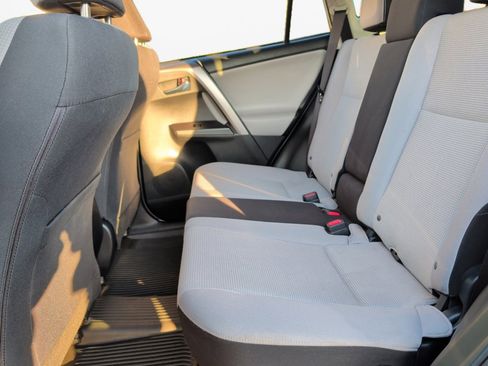 Used 2018 Toyota RAV4 XLE image 16