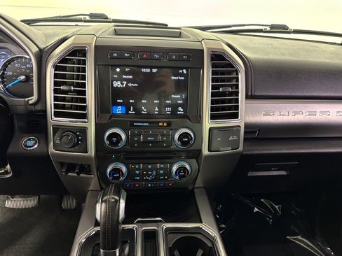 Used 2018 Ford F250 Platinum w/ Platinum Ultimate Package image 28