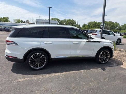 Used 2023 Lincoln Aviator Reserve w/ Equipment Group 201A AWD/4WD image 24