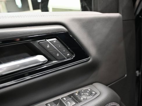 New 2026 GMC Yukon Denali w/ Sun & Power Step Package image 30