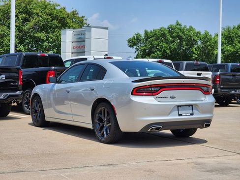 Used 2023 Dodge Charger SXT w/ Blacktop Package RWD image 5