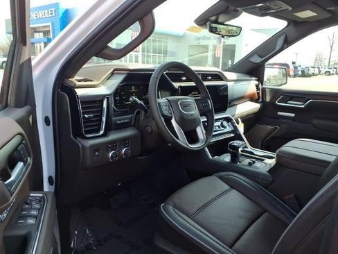 New 2026 GMC Sierra 1500 Denali w/ Denali Reserve Package AWD/4WD image 8