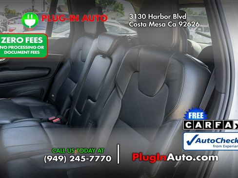 Used 2020 Volvo XC90 T5 Momentum w/ Protection Package Premier AWD/4WD image 11