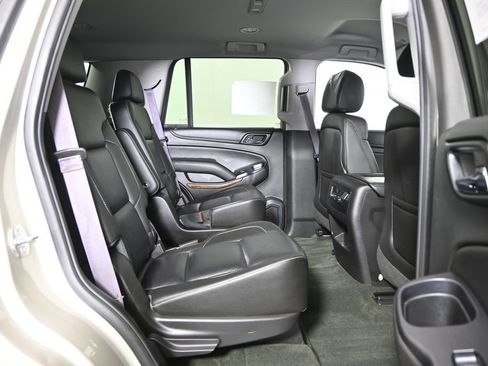 Used 2015 Chevrolet Tahoe LT w/ Luxury Package AWD/4WD image 16
