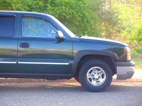 Used 2004 Chevrolet Silverado 1500 LS RWD image 26