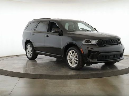 Used 2025 Dodge Durango GT image 2