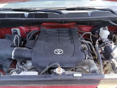 Used 2020 Toyota Tundra SR5 w/ SR5 Leather Package AWD/4WD image 34