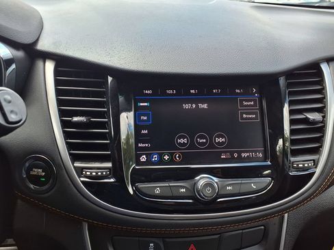Used 2021 Chevrolet Trax LT w/ Sport Edition FWD image 28