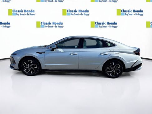 Used 2025 Hyundai Sonata SEL FWD image 4