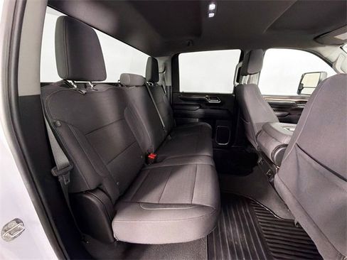 Used 2024 Chevrolet Silverado 2500 LT image 31